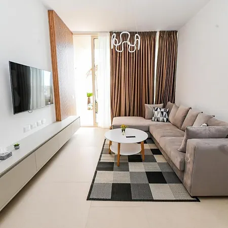 Apartment Cost Luxury 239 *