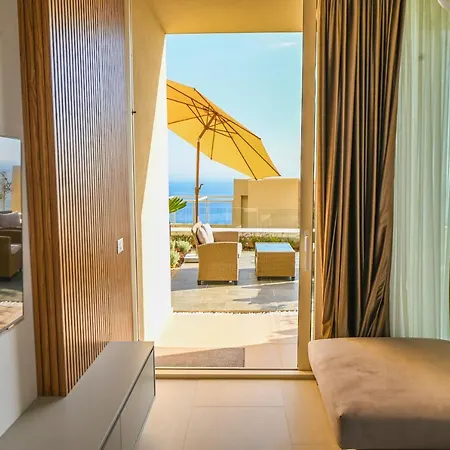 Cost Luxury 239 Apartment